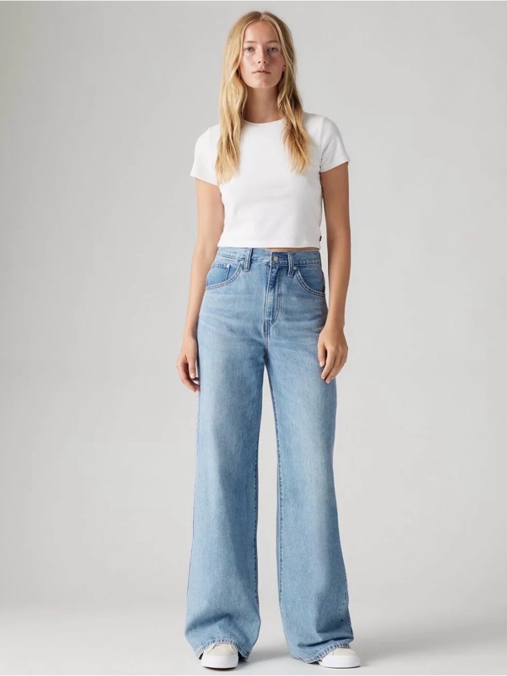 Levi’s High-Rise Cinch Baggy Jean